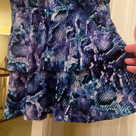 New with tags tankini top!Blue/purple print with cups/adjustable straps Size 16w - Picture 2 of 3